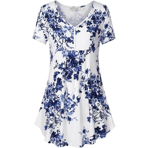 BAISHENGGT Women’s V Neck Henley Tunic for Leggings, Short Sleeve Flowy(Blue Flower)