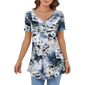 BAISHENGGT Women’s V Neck Henley Tunic for Leggings, Short Sleeve Flowy(Navy Yellow Floral)